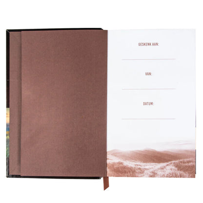 Neriah’s Light; Die Bybel in 366 Dae vir Manne van Geloof 