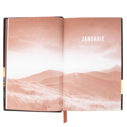 Neriah’s Light; Die Bybel in 366 Dae vir Manne van Geloof 