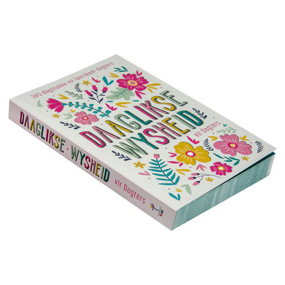 Neriah’s Light: Daaglikse Wysheid vir Dogters; Sagteband